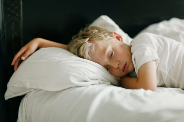 Как наладить крепкий сон у ребенка с аутизмом